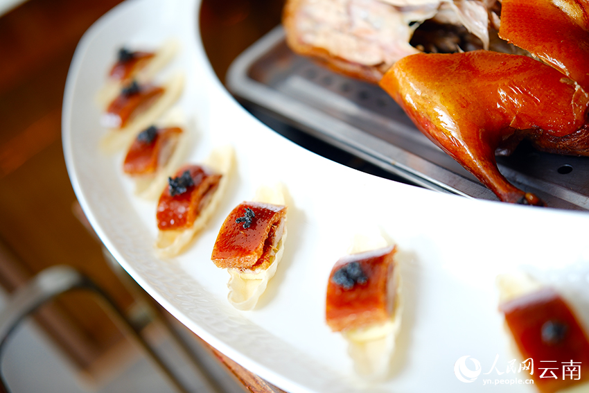 半江漁火。莊志斌攝