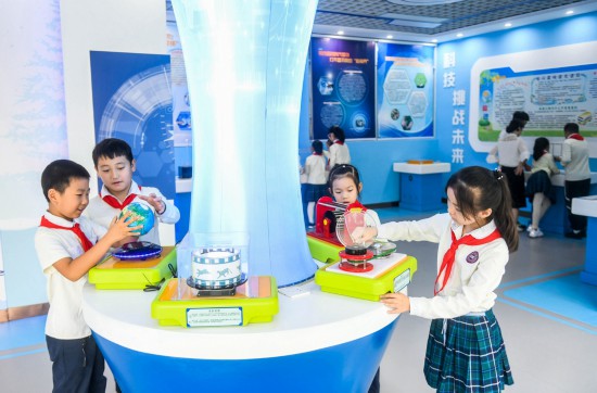 重慶高新區(qū)科學(xué)課堂。